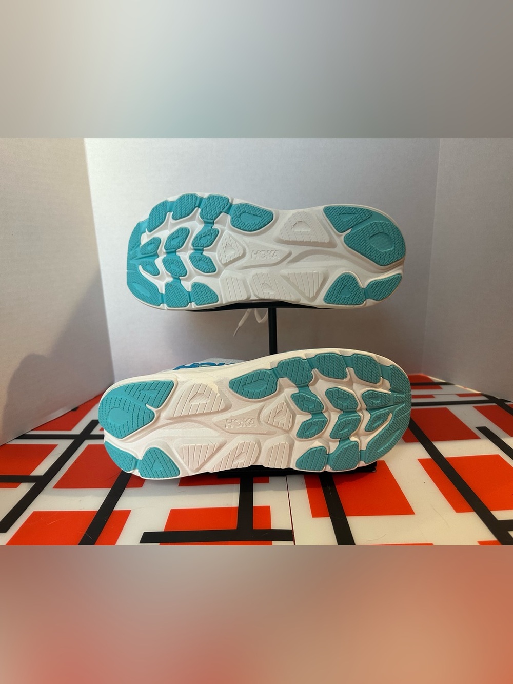 Hoka Men’s Clifton 10 - Brand NEW! - Picture 2 of 5